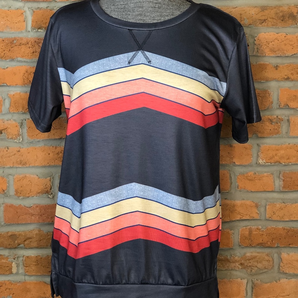 Retro Rainbow Tee